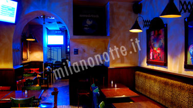 Birreria pub woodstock Milano